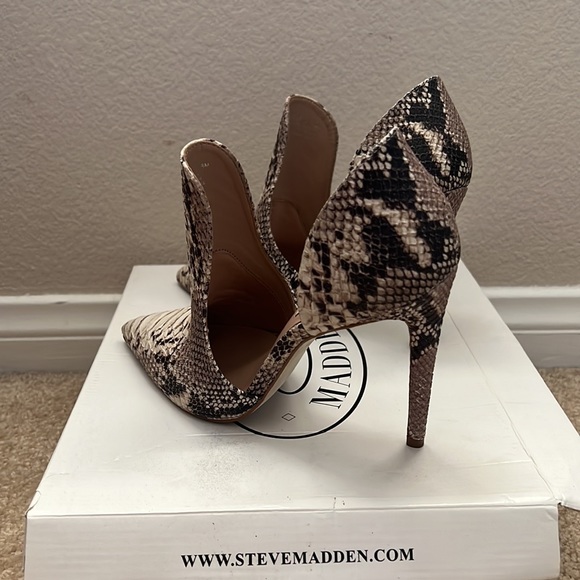 Steve Madden Size 8 Snake Print - Picture 4 of 6